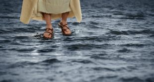 Estudios Biblicos y Predicas Cristianas.. Caminando en las aguas