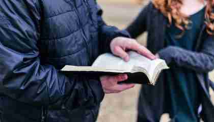 Bosquejos Biblicos... Evangelizando bajo el poder del Ungido